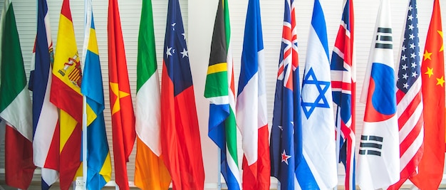 Flags: Identify 