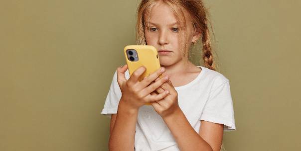 Guess the Apple  products ( for kids )