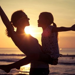 HICH:Happy mother's day ❤️to the most amazing 😚woman I know #health
#love #everything🥰