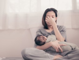 HICH:Which platform should spread more awareness about postpartum depression?