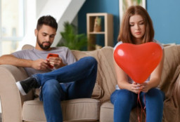 HICH:What is the tough-to-admit sign that shows you've been settling for less than you deserve in a relationship? #quiz #relationship #hich