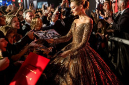HICH:How important is simplicity in a celebrity's lifestyle for gaining your admiration and respect? #Minimalism