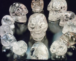 HICH:What are the mysteries surrounding crystal skulls?