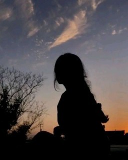 HICH:Never regret a days in your life. Good day give happiness,bad days give experience, worst days give lassons,and best days give memories .