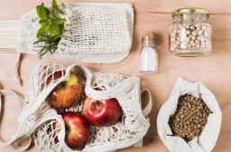HICH:How can you upcycle common household goods to reduce waste and support sustainability?
