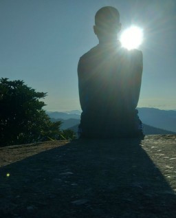 HICH:Live a life of purpose,Not just a life of comfort.
