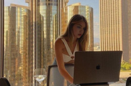 HICH:What do you think are the ways to feel more confident at work?
