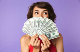 HICH:Which of the following best describes how well or poorly you think your current job pays?