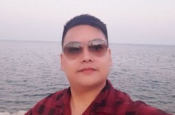 HICH:#HICH
Having fun by the sea during the holidays. #Enjoying #Holiday