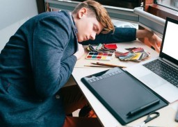 HICH:What to do if you are tired of working on a day job?