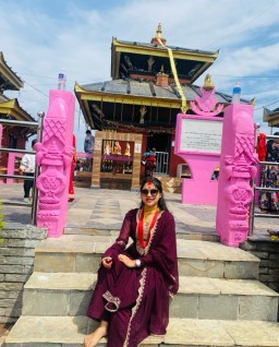 HICH:जसले बुझ्छ त्यसको लागि राम्रो छु जसले बुझ्दैन त्यसको लागि जस्तो भएनी फरक पर्दन ❤️