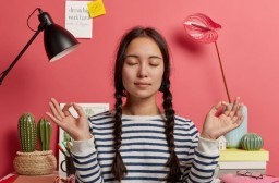 HICH:What are some effective ways to stay calm under pressure?