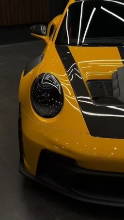 HICH:Rate this Yellow 🟡 Porche GT3.. 🚘🚘 Sunny days deserve Sunny rides 🚘🚘