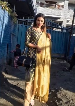 HICH:sadhai unconditional maya garirahne,,vai lai auta vusiya kukur le tokda roidinea mero dd lai janma dinko prachanda suva kamana xha hai👌❤️