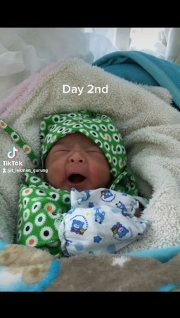 HICH:2nd day in the world baby boy. Thanks for 4 star guys.