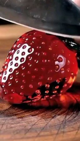 HICH:Cutting glass strawberries 🍓
#ASMR