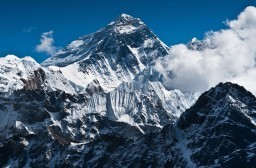 HICH:Which mountain is the highest in Nepal and the world?