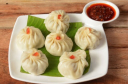 HICH:What is your best common fillings used in momo?