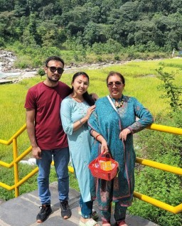 HICH:#family
#love
#followme
#hich