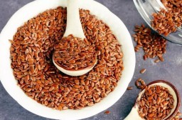 HICH:What are the positive effects of consuming flax seeds on the body?