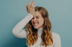 HICH:What behaviors make us sad?