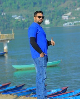 HICH:Its me infront of lake. Vote it please.