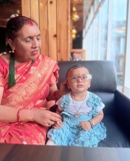 HICH:Grandmother 😘 
#followme
#hich