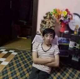 HICH:Tired soul, silent eyes... Sometimes, all you need is a moment of peace. 🙃🧘‍♂️🌙
