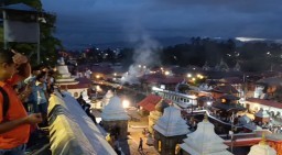 HICH:Hindus biggest temple in the world Pashupatinath. Har Har mahadev