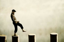 HICH:To what degree do you believe in the power of self-sufficiency to overcome challenges?