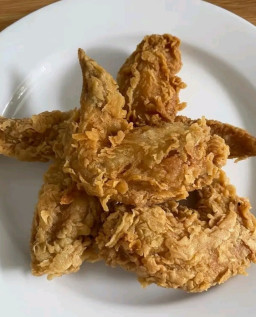 HICH:If you could choose, What is your favorite sauce when eating Fried Chicken?