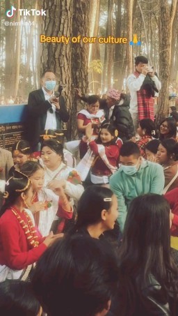 HICH:Embracing culture, staying grounded in our roots. Happy Ubhauli Hicher 🎉🎉
#Kiranti #Culture