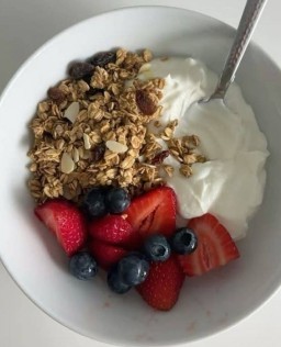 HICH:time for breakfast ♥️ don't forget to follow