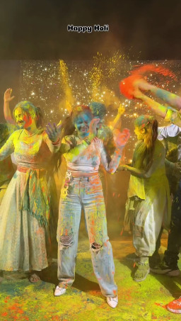 HICH:Let's make a bonfire of our pride, negativity, and envy this Holi and bring in a fresh start. Happy Holi to all Hich family!