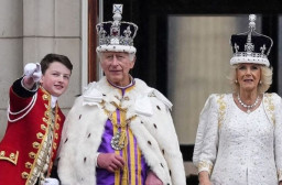 HICH:What is the primary role of a King?