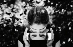 HICH:Which of the following best describes how you see yourself?