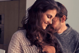 HICH:non-obvious body language signs that someone is deeply attracted to you
#quiz #relationships