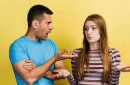 HICH:What is your major turnoff in a romantic relationship?