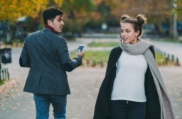 HICH:Is love at first sight real?