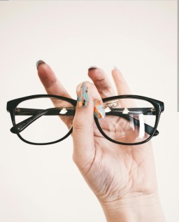 HICH:What are the benefits of wearing 👁 glasses?