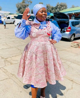 HICH:Please follow me I will follow back🥰