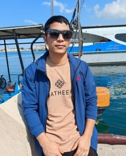 HICH:Rating this picture 🖼️🖼️