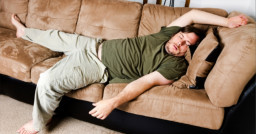 HICH:Have you ever been so lazy that it matches any of the options mentioned? #Lazinessoverload