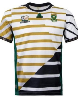 HICH:Which national football club does this jersey belong to?⚽