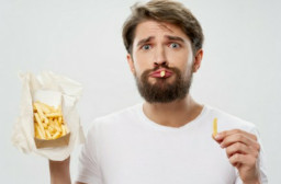 HICH:What kind of food do you like to eat the most?