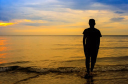 HICH:Even machines need rest.Relax, refresh, renew.How often do you take breaks in your life? #Breaks #Life