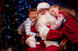 HICH:Did you believe that Santa Claus was real when you were a kid?